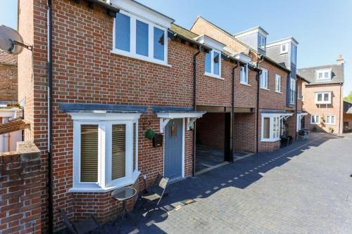 Poole Casa | Magnolia House - Beautiful Townhouse in Old Town Poole