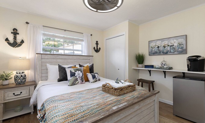 Clearwater Casa | Magnolia Ocean Retreat, 🏡5 min from Honeymoon Beach 🌴