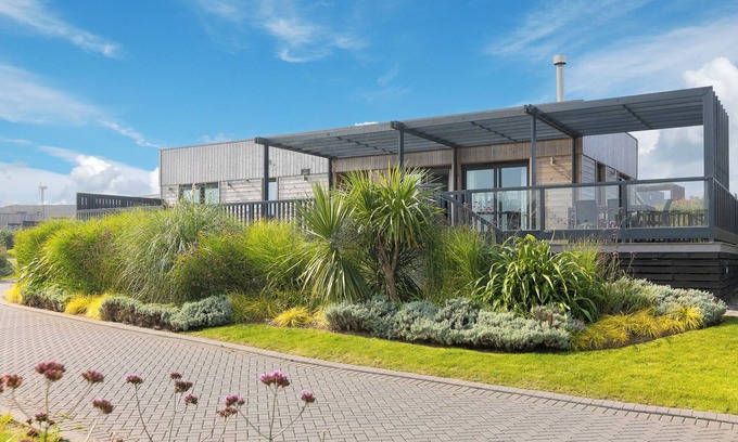 Portreath Cabaña | MAGNOLIA, pet friendly, country holiday cottage in Portreath