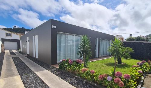 Pico da Pedra Villa | Magnolia Residence - central to explore the island
