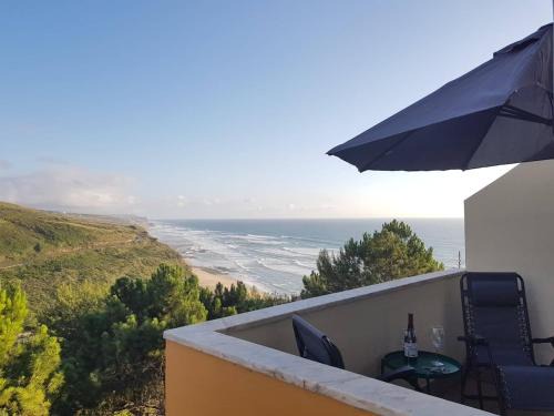 Magoito Apartamento | Magoito Beach-Beautiful Walkways and Fossil Cliffs