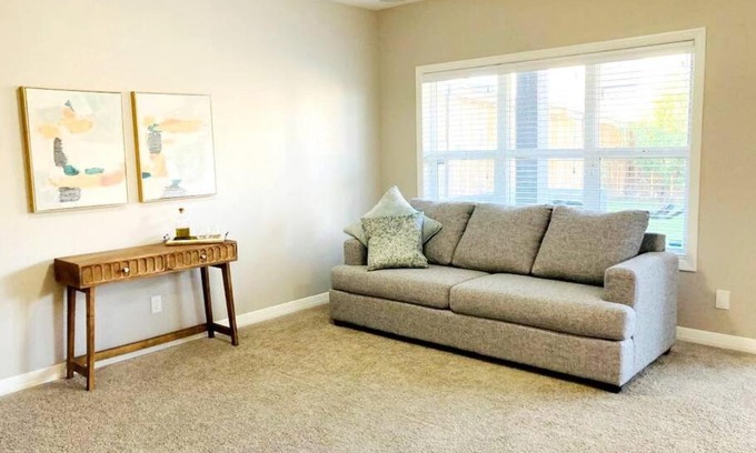 Southeast Calgary Apartamento | Mahogany Escape - Your Calgary Oasis