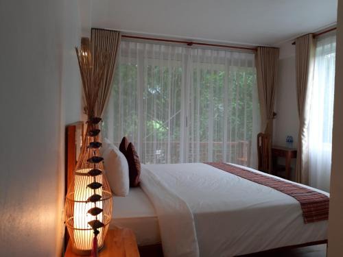 Lac Village Hotel | Mai Chau Dreams Homestay