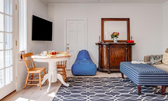 Westhampton Beach Apartamento | Main Street Abode