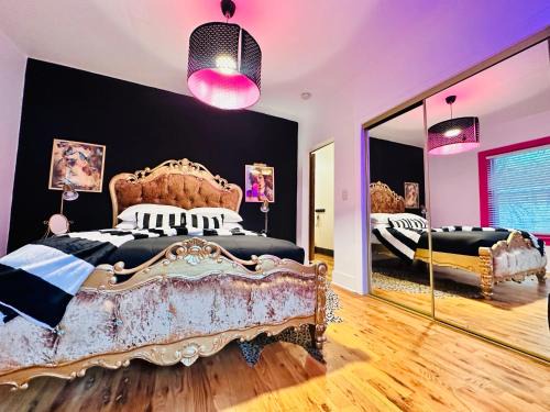 City Park West Casa | MAIN Street CITY Living with DECK!