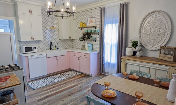 Broken Arrow Casa | Mainly Yours - Broken Arrow Rose District