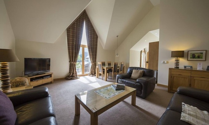 Kenmore Apartamento | Mains of Taymouth, Kenmore ~ 5 * 4 The Gallops - Propiedad en el piso superior - capacidad para 4 personas en 2 habitaciones