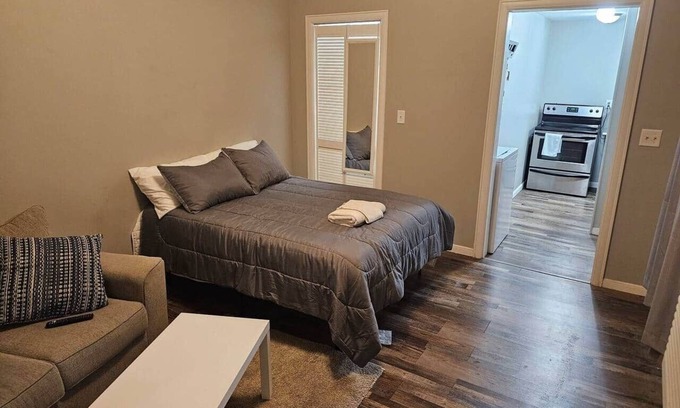 La Porte Apartamento | Mainstay Mini