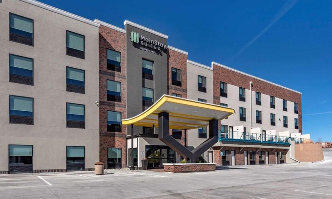 Colorado Springs Hotel | MainStay Suites Colorado Springs East - Medical Center Area