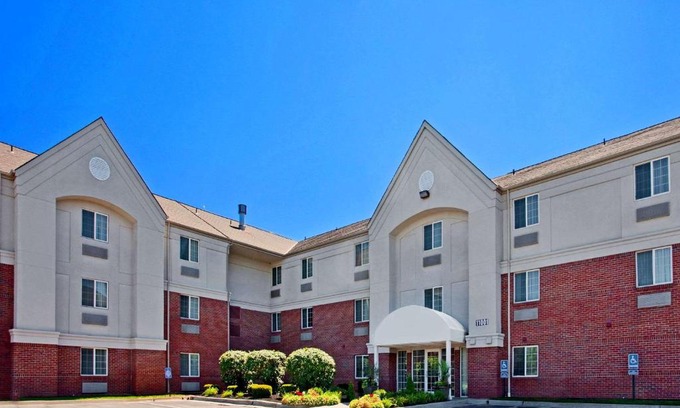 Overland Park Hotel | MainStay Suites- Kansas City Overland Park