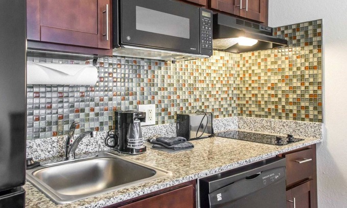 South Hills Hotel | MainStay Suites Pittsburgh Airport