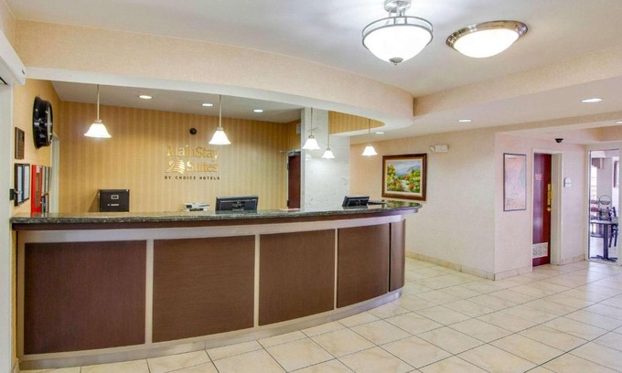 Astrodome Hotel | MainStay Suites Texas Medical Center-Reliant Park