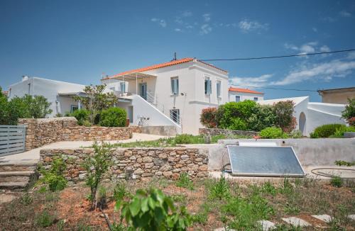 Kithira Casa | Maira Arch House