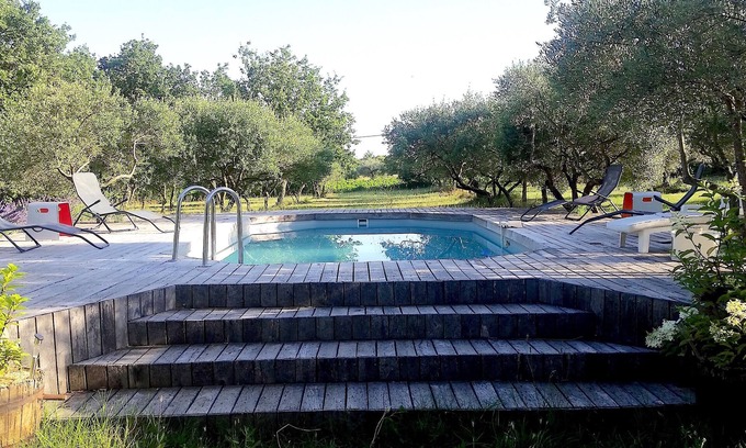 Arpaillargues-et-Aureillac Casa | Maison Provençale Pleine Nature + Piscine et Parc