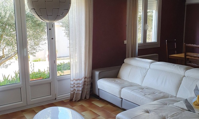 Saint-Saturnin-les-Avignon Casa | Maison Centre Village Impasse Calme. . 20 mns D'avignon 25 mn Cavaillon