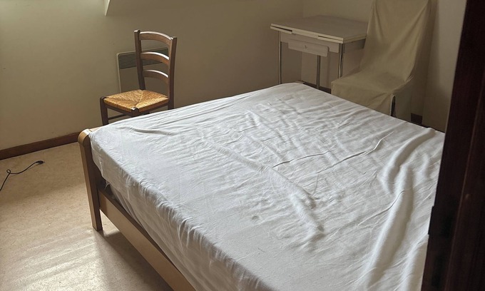 Saint-Germain-du-Teil Cama Y Desayuno | Maison à la Campagne