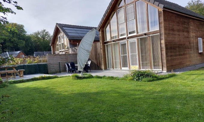 Froidchapelle Casa | maison 3 chambres à 200 m de la plage des Lacs de l Eau d Heure