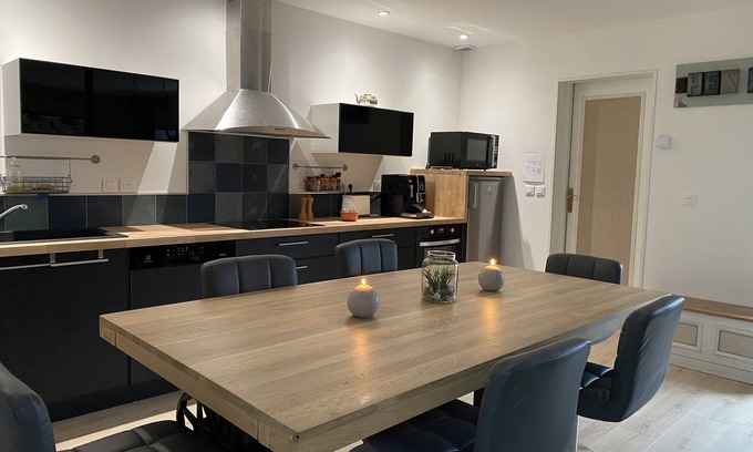 Rostrenen Casa | Maison 3 Chambres Avec Jardin , Proximité de Tous Commerces , Sans Nuisances