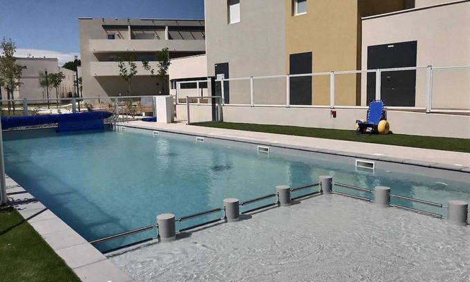 Serignan Casa | Maison Abordable + Kitchenette + Parking Gratuit