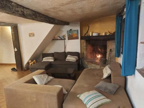 Greolieres Casa | Maison accueillante à Gréolières avec cheminée