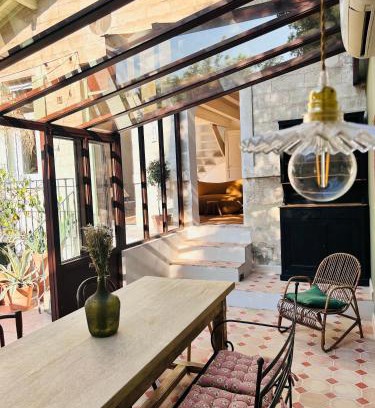 Montpellier-Centre Casa | Maison atypique au coeur de Montpellier, cours et parking