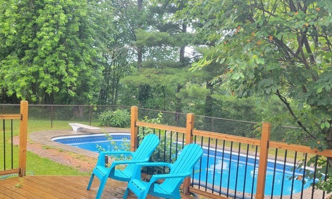 Aylmer Casa | Maison au Bord de L'eau à Coté du Parc de la Gatineau