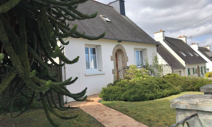 Plestin-les-Greves Casa | Maison au Calme à 5mn à Pied du Centre-ville et <10 mn en Voiture des Plages