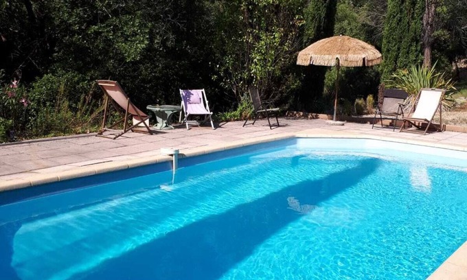Brignoles Casa | Maison au Milieu des Bois, Avec Piscine
