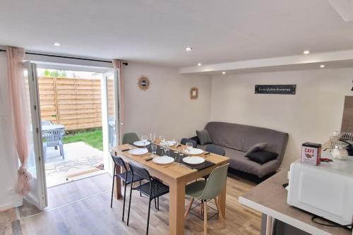 Aurillac Casa | Maison Aurillac - 2 chambres - parking gratuit