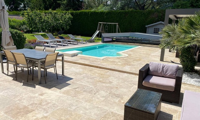 Arnouville-les-Mantes Casa | Maison Avec Piscine 3,5x7x1,2m et Jardin, 45min Paris