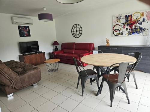 Vendays-Montalivet Casa | MAISON avec 1 CHAMBRE dans QUARTIER RESIDENTIEL VERDOYANT CALME