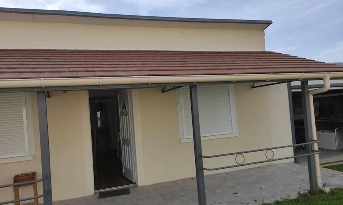 Milly-la-Foret Casa | Maison avec deux chambres au calme