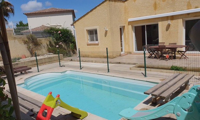 Sommieres Casa | Maison Avec Piscine, Climatisation et Située à 2 pas du Centre Historique