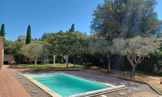 Saint-Julien Casa | Maison Avec Piscine Dans Havre de Paix au Milieu des Oliviers