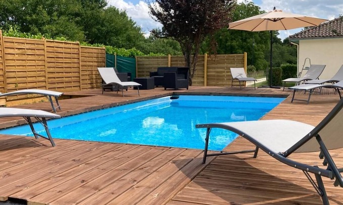 Tremolat Casa | Maison Avec Piscine Dans le Périgord, Lucie