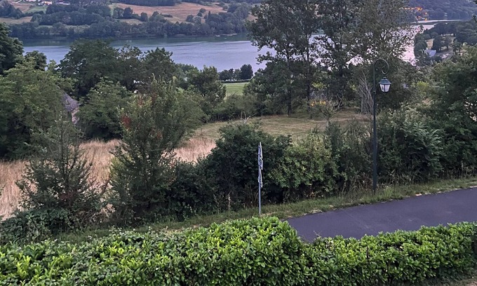 Lissac-sur-Couze Casa | Maison Avec vue sur le lac du Causse