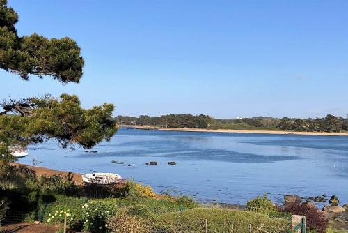 Tregastel Villa | Maison bretonne avec BELLE VUE MER à TREGASTEL - Ref 50