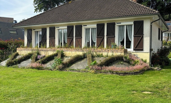Fontenay Cabina | Maison Calme et Reposante Dans Petit Village Normand Entre Etretat et Honfleur