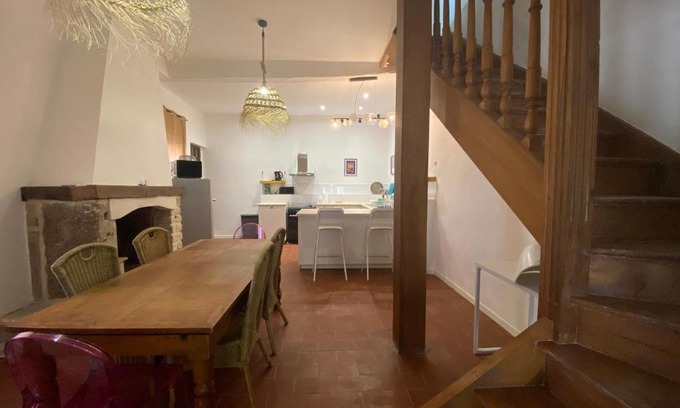 Apt Casa | Maison, Centre-ville, 6 lits, terrasse & parking