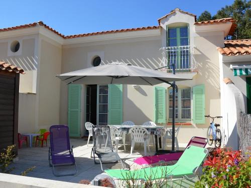 Saint-Jean-de-Monts Casa | Maison chaleureuse avec piscine, proche forêt et plage, à Saint Jean de Monts - Wifi gratuit - FR-1-323-441