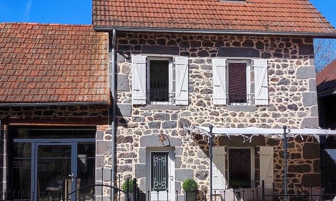 Bromont-Lamothe Cabaña | Maison Charmante Avec Jardin Clos