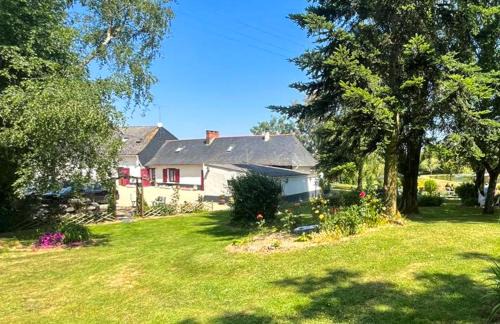 Gruge-l'Hopital Casa | Maison charmante à Ombrée d'Anjou avec jardin et terrasse