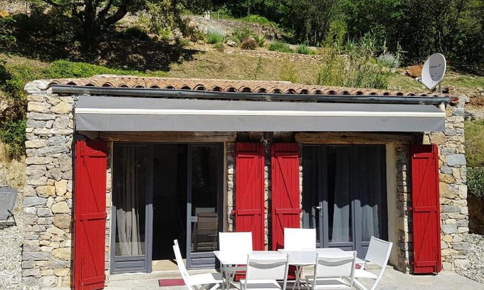 Saint-Julien-de-la-Nef Casa | Maison confortable avec piscine à Saint-Julien-de-la-Nef
