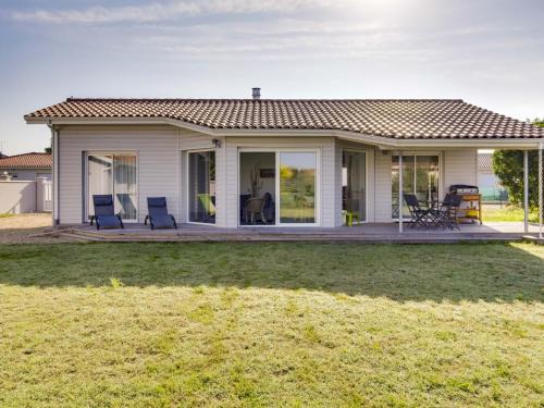 Biscarrosse Casa | Maison contemporaine Biscarrosse, 7 pers., 3 ch., Wi-Fi, sur terrain 700m², proche activités et plages - FR-1-521-44