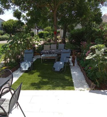 Gallargues-le-Montueux Casa | Maison coquette camarguaise