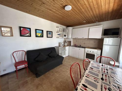 La Gueriniere Casa | Maison cosy 2 pièces, plage et centre à 300m, terrasse, TV, animaux permis - La Guérinière - FR-1-224B-192