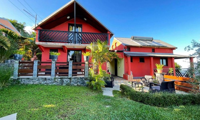 Trois-Bassins Casa | Maison cosy avec vue mer et jardin à Trois Bassins