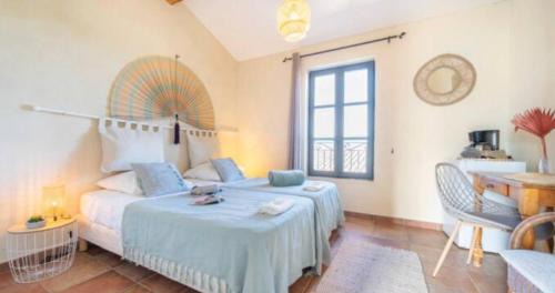 Montfrin Casa | Maison Cosy Lodge 15 p clim wifi cour garage