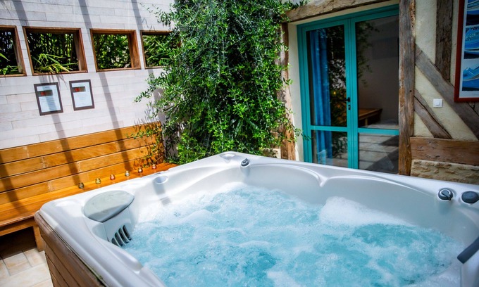 Saint-Wambert-des-Trois-Vallees Casa | Maison d'Hôtes La Ferme de L'Oudon & Spa