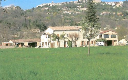 Callian Cama Y Desayuno | Maison d'hote brissi